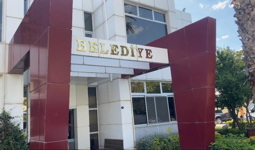 Seferihisar Belediyesi'ne 6 milyon liralık rüşvet operasyonu: Başkan Yardımcısı dahil 6 gözaltı