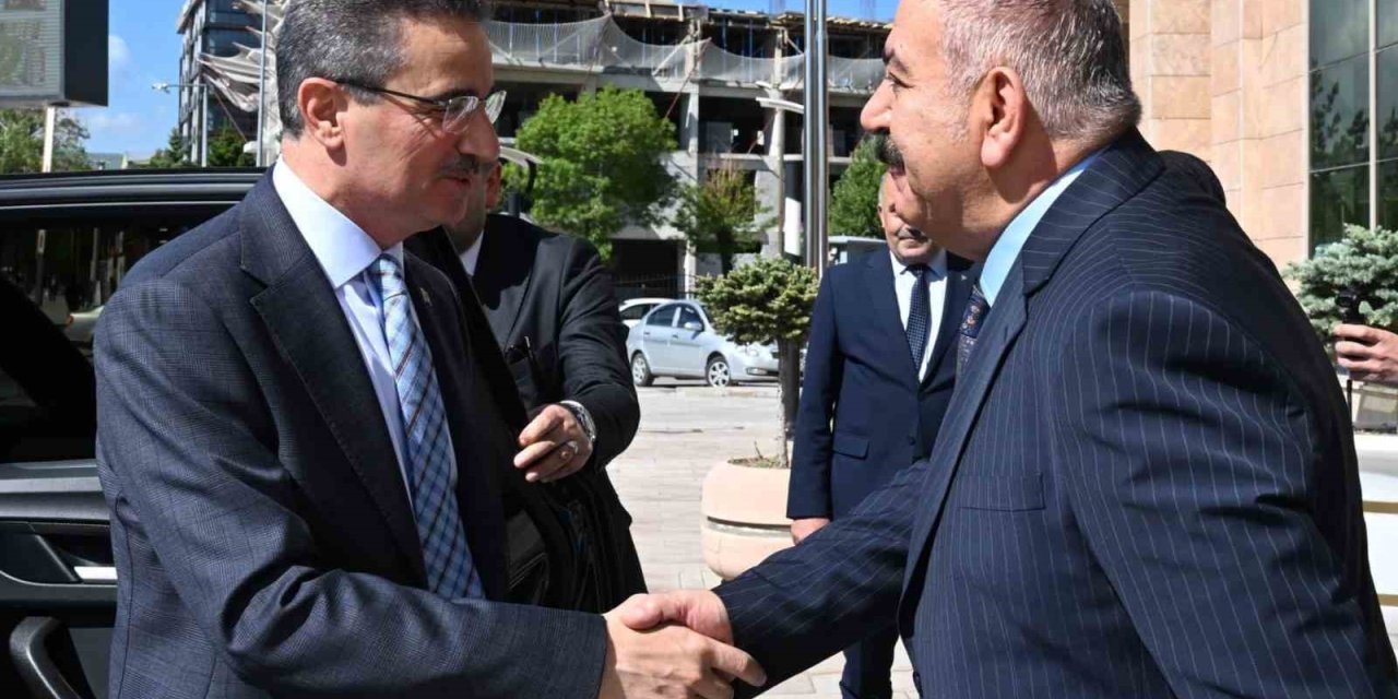 Vali Aydın Baruş Palandöken’de
