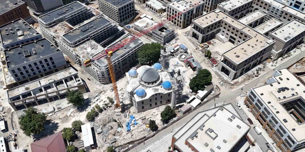 Depremde yıkılan Malatya’nın simgesi Yeni Cami’de restorasyonda sona yaklaşıldı