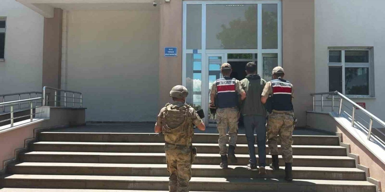 Bingöl’de kesinleşmiş hapis cezası bulunan 4 zanlı tutuklandı