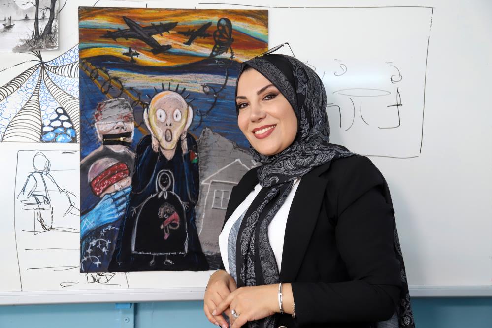 Çöpten başyapıta: Gümüşhaneli öğretmen atıkları sanat eserine dönüştürüyor