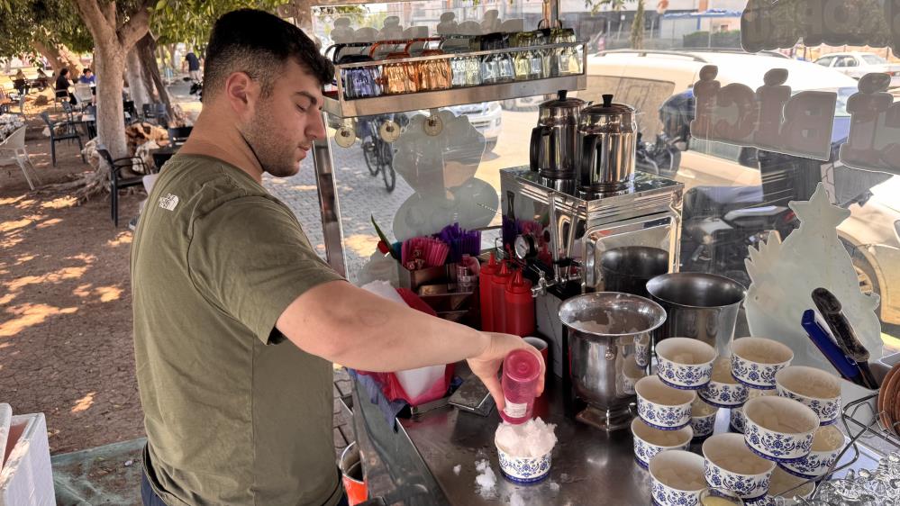 Adana sıcağı bastırdı, bici bici tezgahları doldu