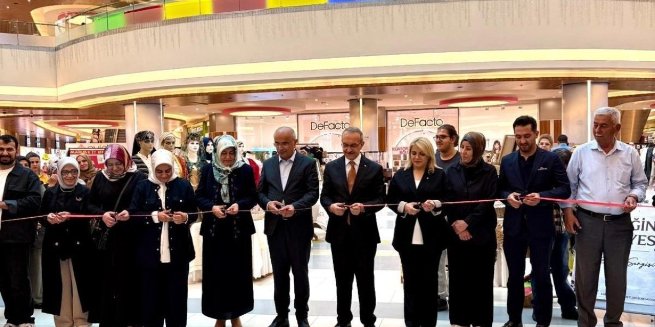 MalatyaPark AVM’de el emeği eserler görücüye çıktı