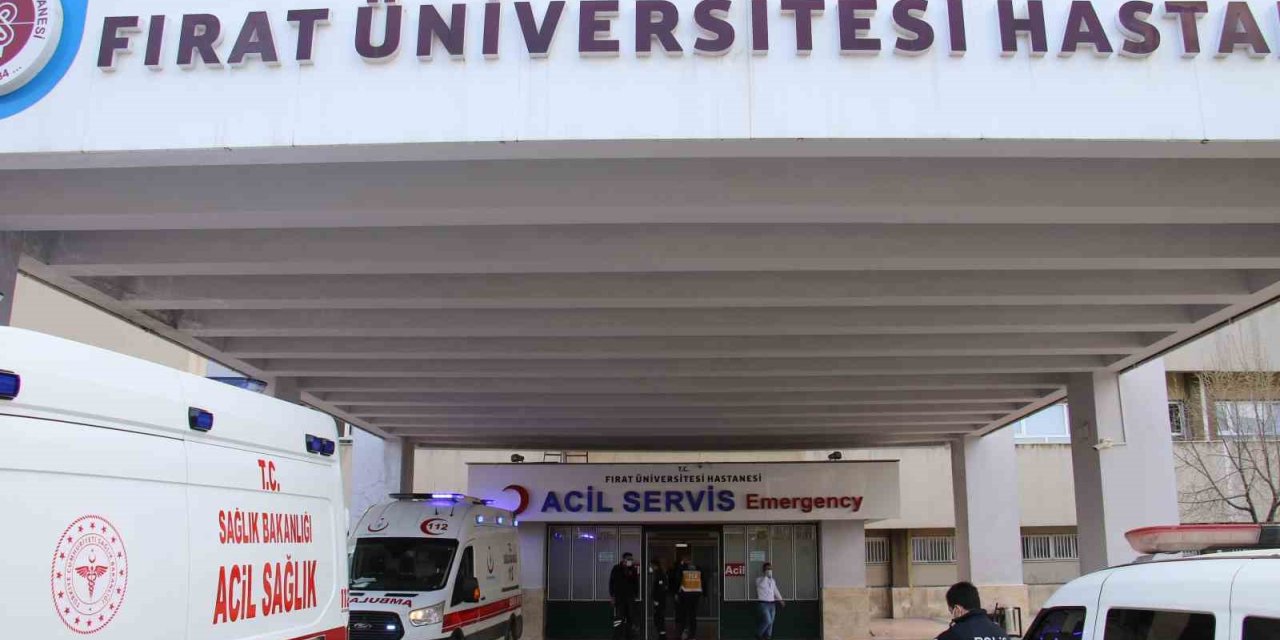 Elazığ’da otomobilin çarptığı motosiklet sürücüsü hayatını kaybetti