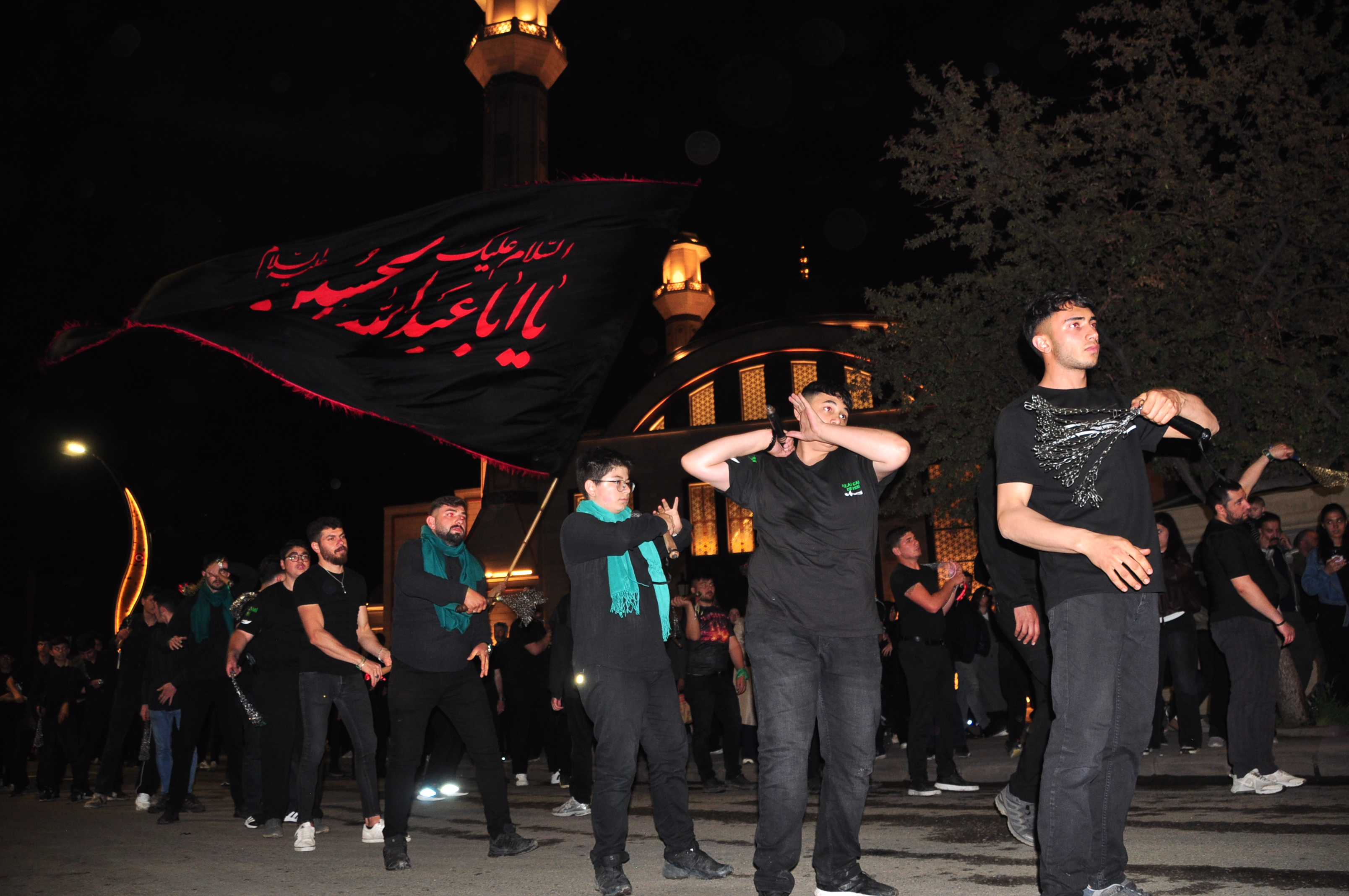 Kars'ta Muharrem Ayının 9. Gününde ‘Tasua’ Yürüyüşü Düzenlendi