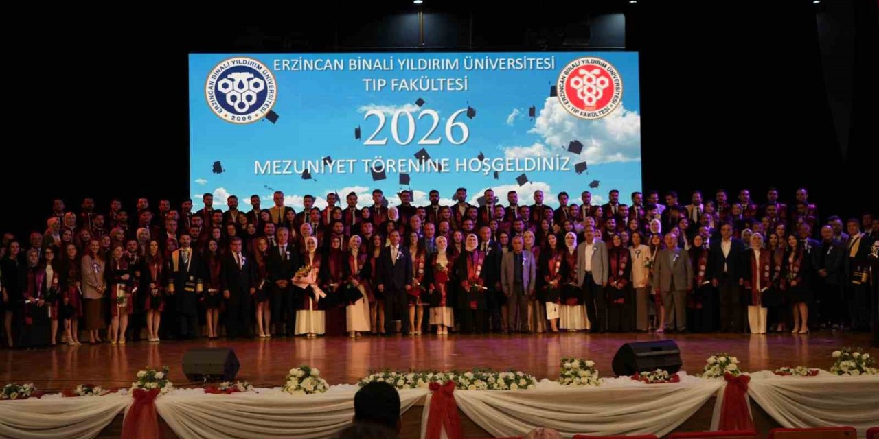 EBYÜ’de mezuniyet coşkusu: 115 doktor sağlık ordusuna katıldı
