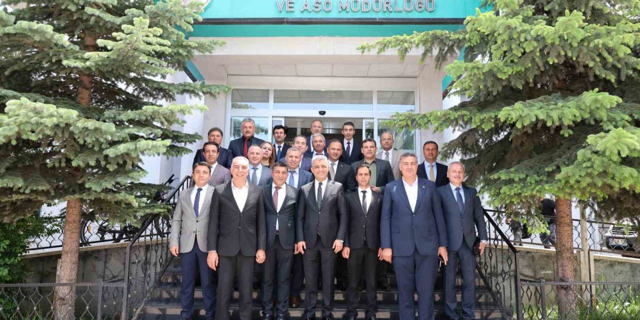 İlçe milli eğitim müdürleriyle yılsonu değerlendirmesi