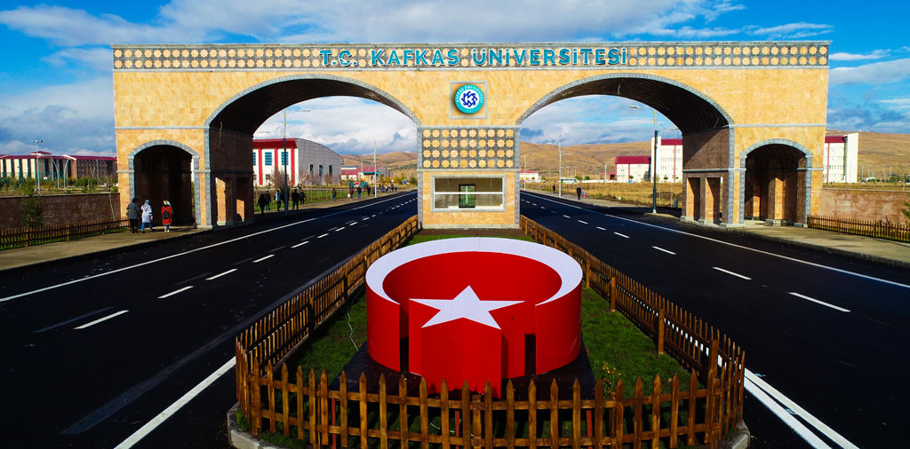 Kafkas Üniversitesi'nden 69 Basamaklı Büyük Sıçrayış