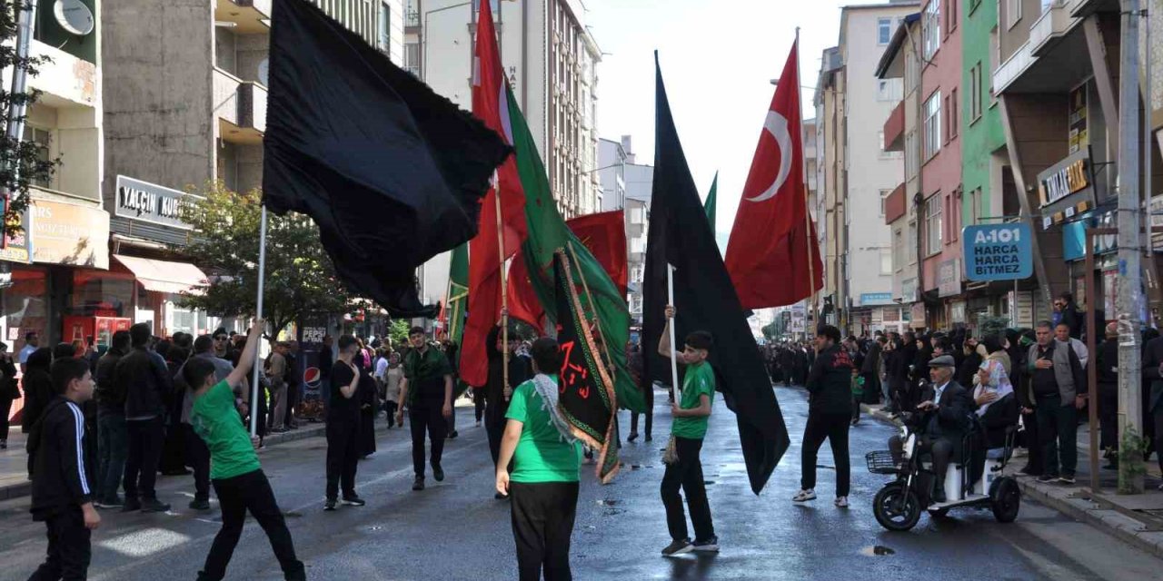Kars’ta Kerbela şehitleri anıldı