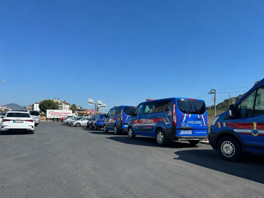 Dev Siber Dolandırıcılık Operasyonu: 5 Milyon Tl'lik Vurgun Yapan 5 Şüpheli Tutuklandı