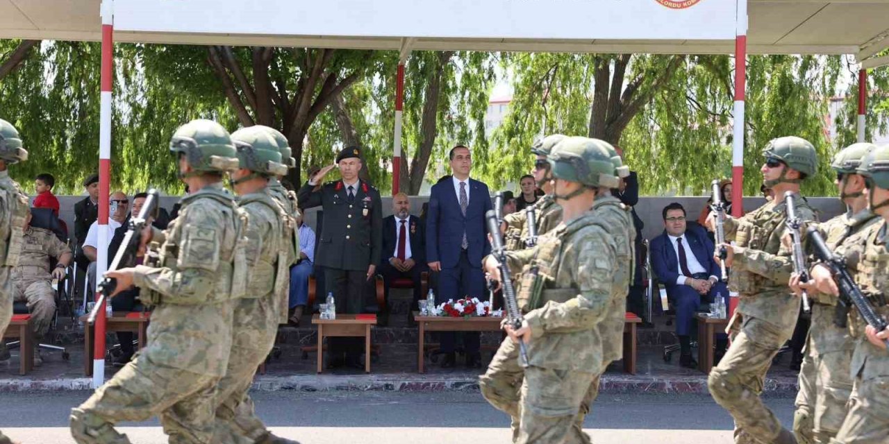 Iğdır’da Türk Kara Kuvvetlerinin 2235’inci kuruluş yıl dönümü törenle kutlandı