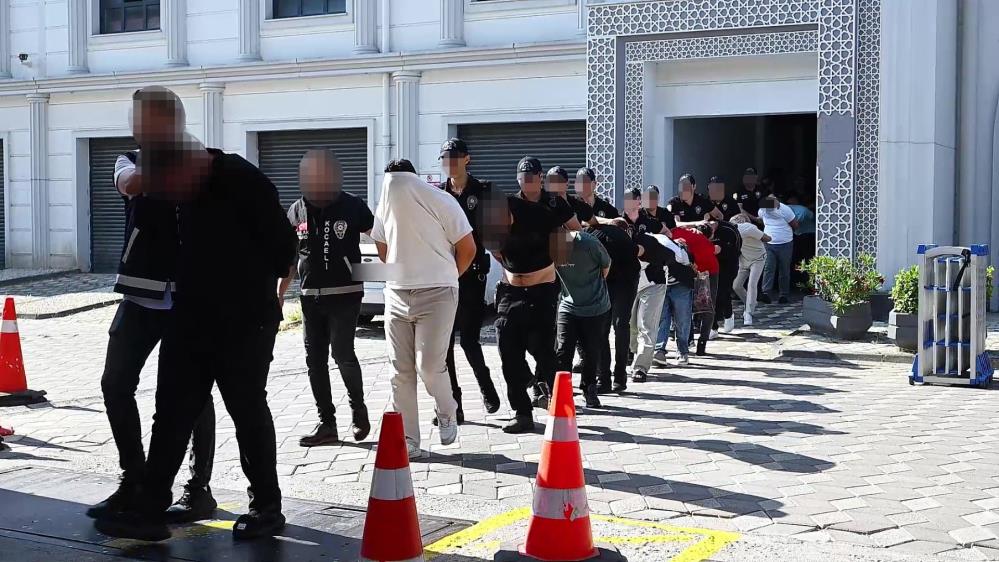 Fuhuş Çetesine Ağır Darbe: 18 Kadın Kurtarıldı