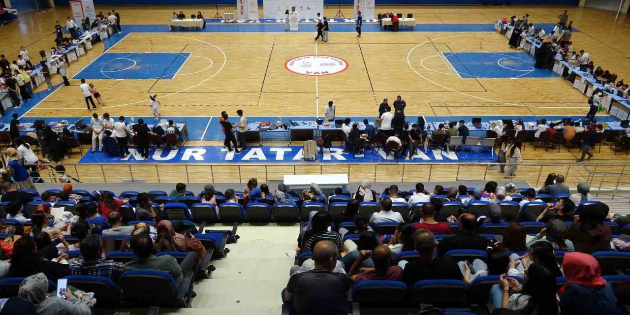 Van’da "DENEYAP Dönem Sonu Proje Şenliği" düzenlendi