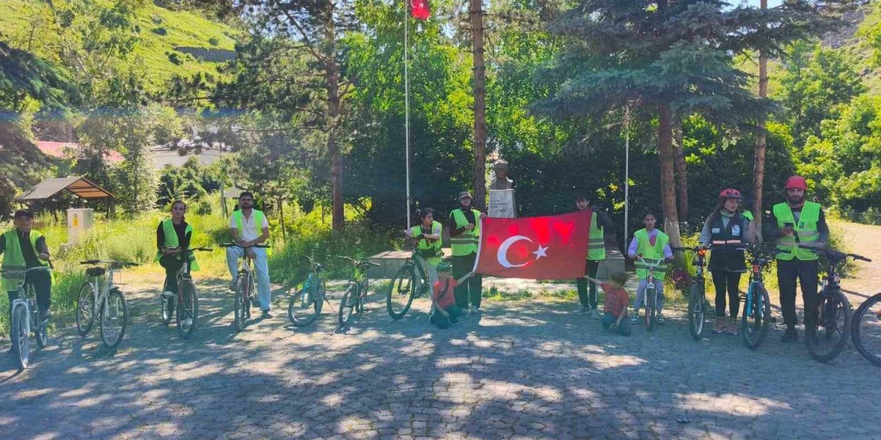 Yeşilay Kars Şubesi’nden 13. Geleneksel Bisiklet Turu: Sağlıklı yaşam için pedallar çevrildi