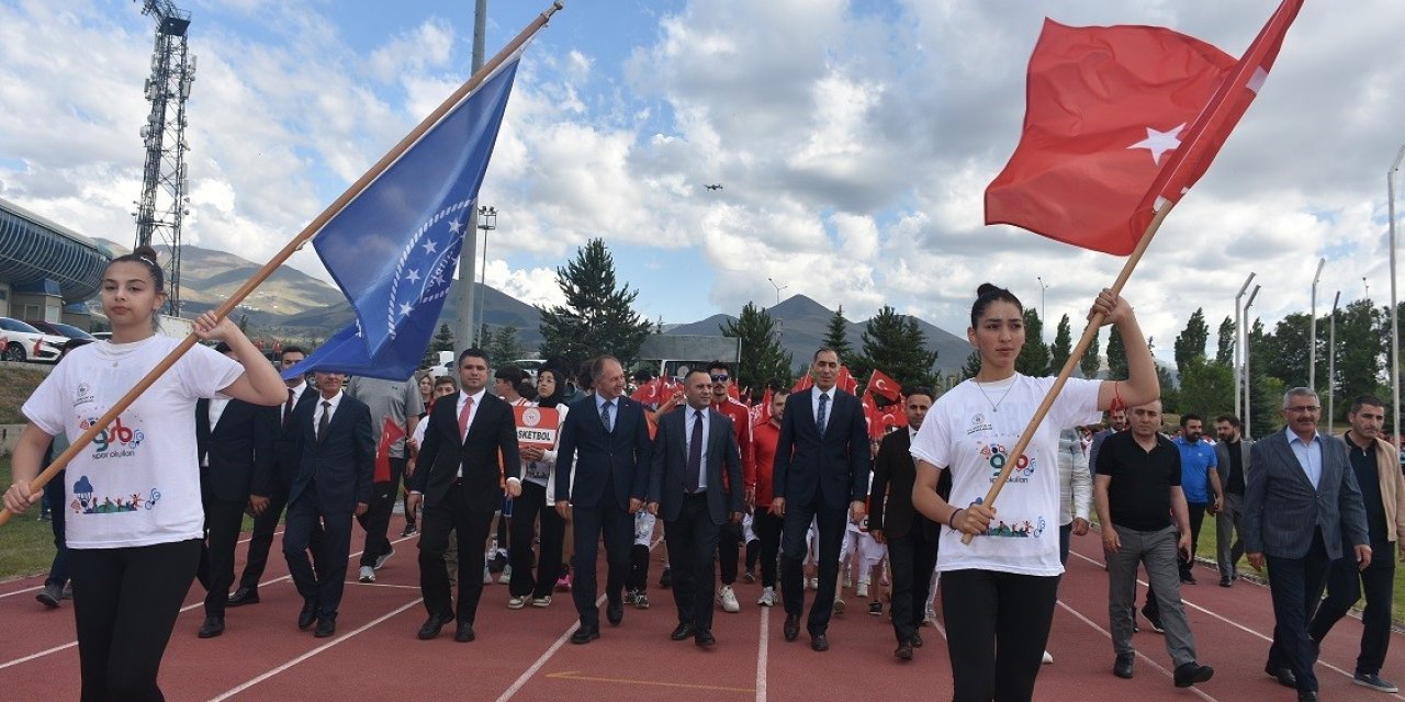 GSB’den davet: "Okullar bitti haydi çocuklar spora"