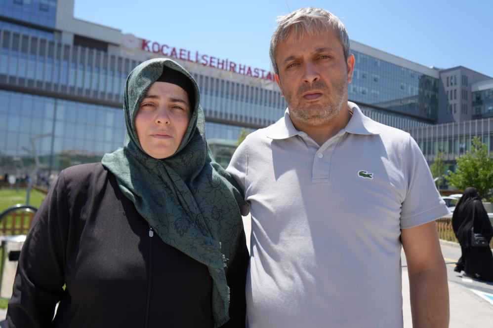 TikTok'taki 'Beğeni' Tartışması Bıçaklı Saldırıya Dönüştü: 17 Yaşındaki Öğrenci Yoğun Bakımda
