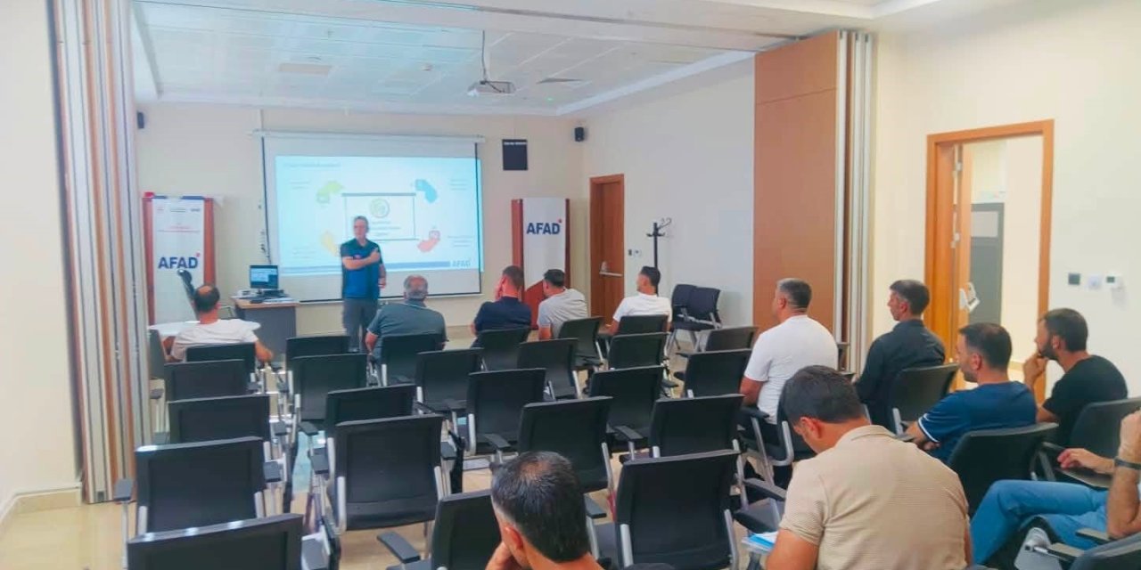 Elazığ’da güvenlik korucularına acil durum ekipleri eğitimi