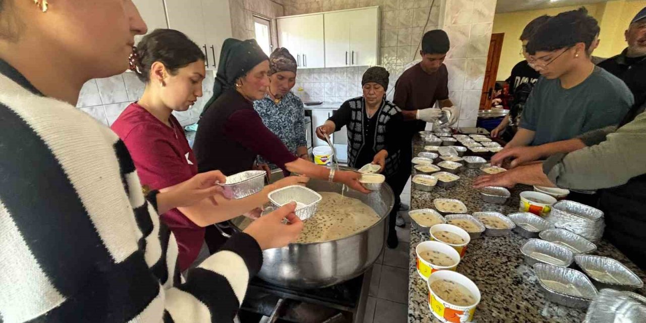 Damal’da Aşure lokması programı