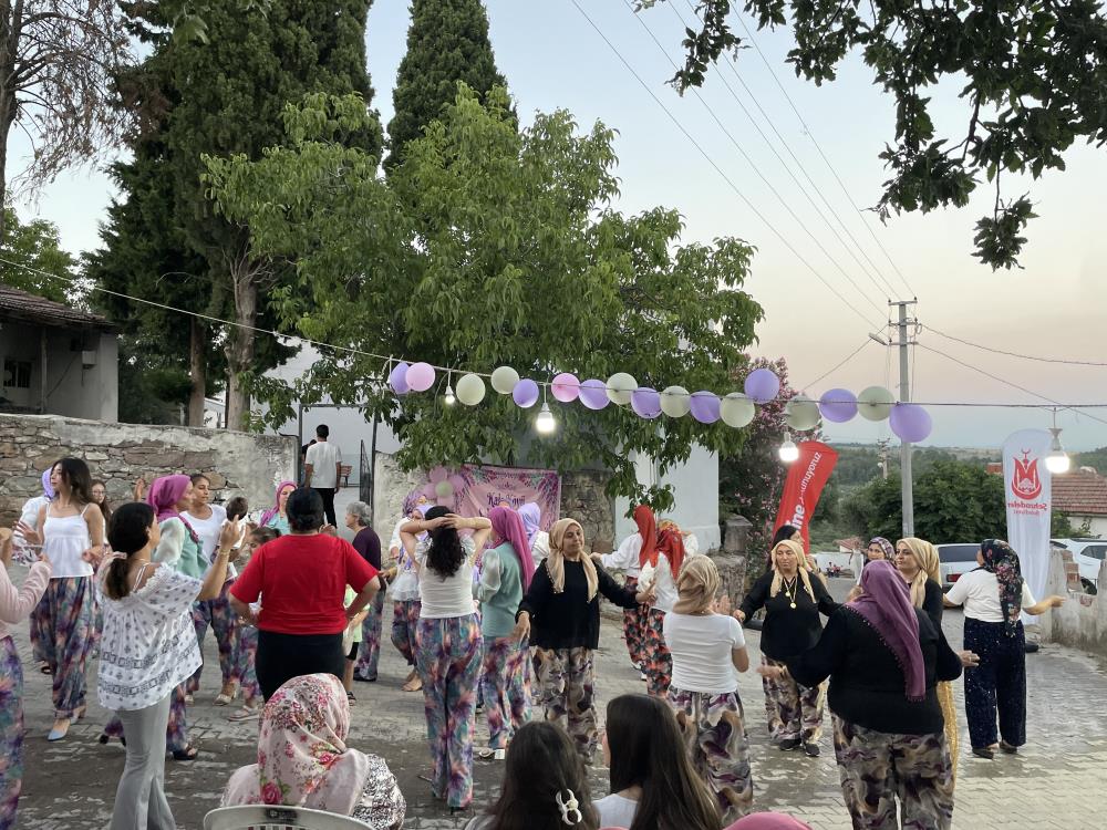 Kale Mahallesi'nde "Şalvar Gecesi" coşkusu