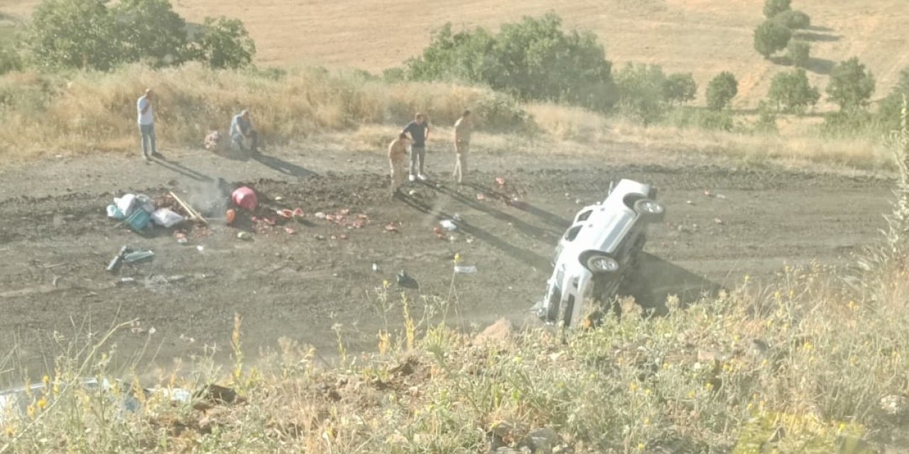 Kamyonet şarampole yuvarlandı: 4 yaralı
