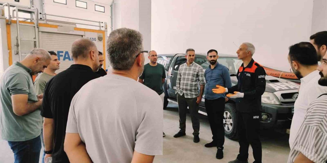 Elazığ’da enkazda arama kurtarma eğitimleri