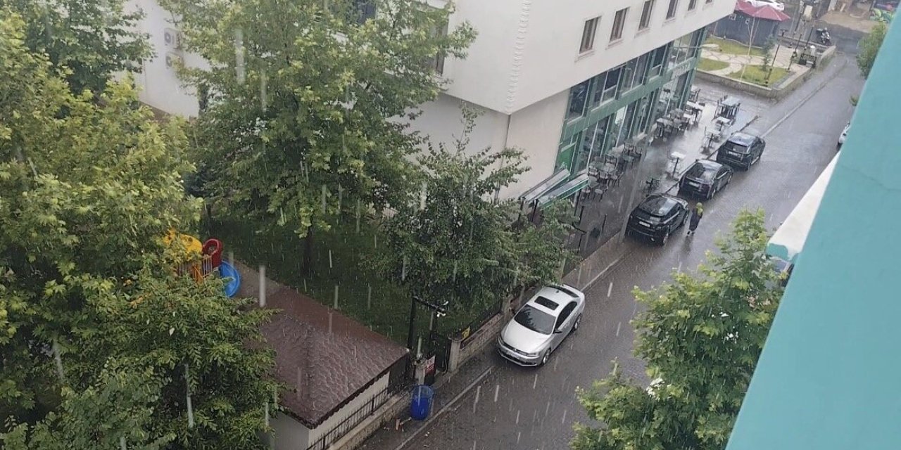 Meteorolojinin uyardığı Bingöl’de sağanak etkili oldu