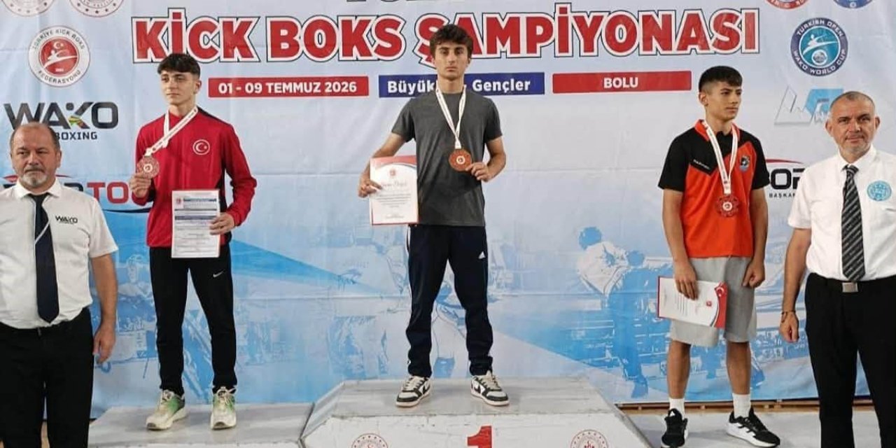 Erzincanlı Kick Boksçulardan Türkiye Şampiyonası’nda başarı