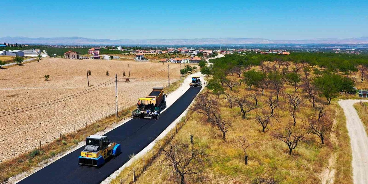 Büyükşehir’de yol çalışmaları aralıksız sürüyor