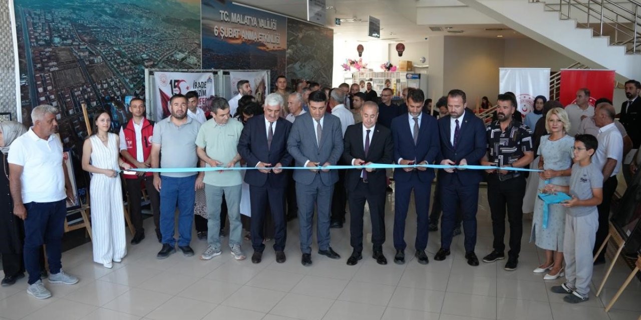 "İrade Bizim Zafer Bizim" temalı sergi açıldı
