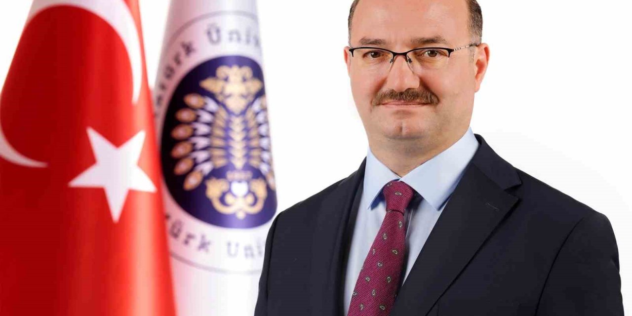 Rektör Hacımüftüoğlu’ndan 15 Temmuz Demokrasi ve Millî Birlik Günü mesajı