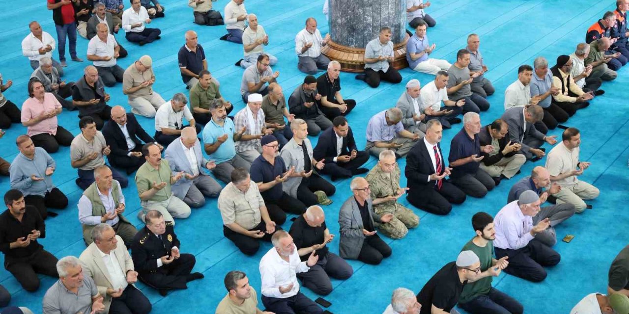 Ağrı’da 15 Temmuz şehitleri Mevlid-i Şerif programıyla anıldı