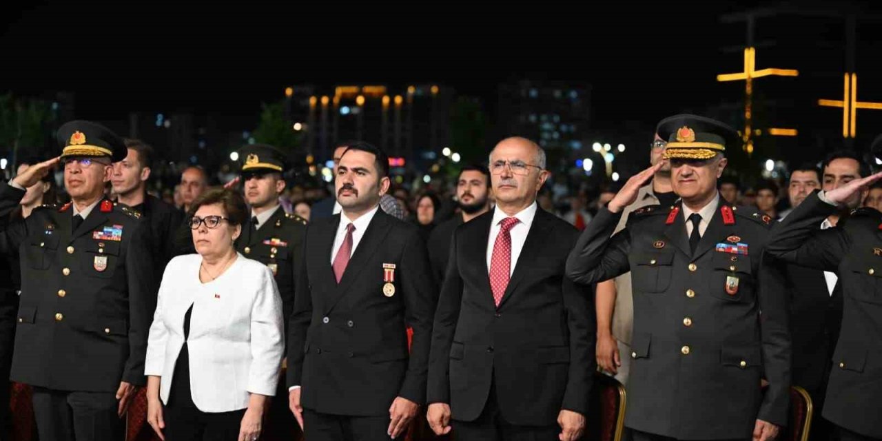 Başkan Er: "15 Temmuz, milletimizin iman ve cesaretle yazdığı demokrasi destanıdır"