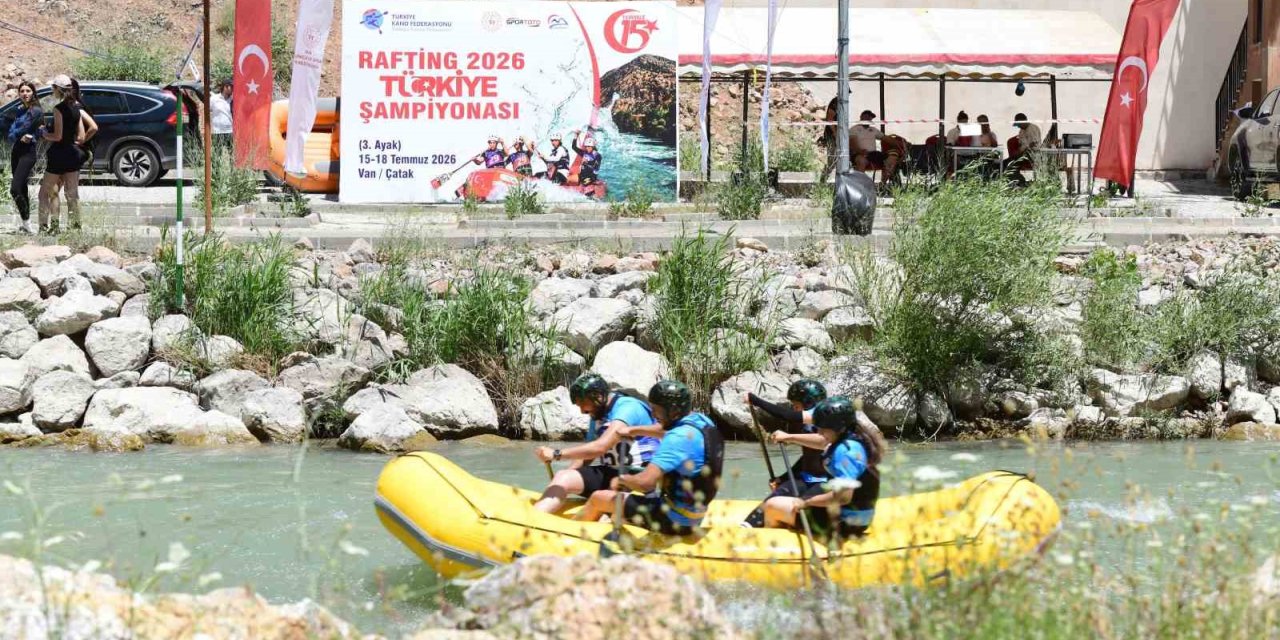 Türkiye Rafting Şampiyonası 3. ayak yarışları Van’da başladı