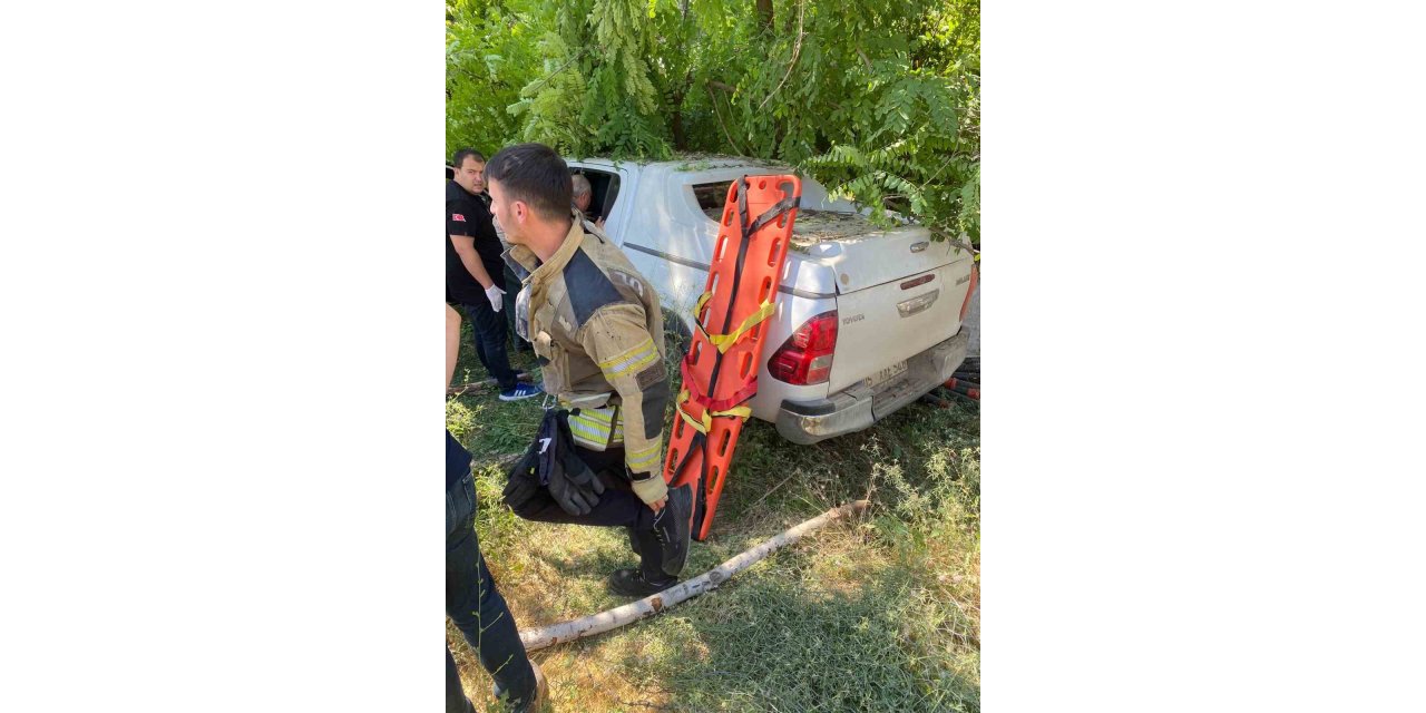 Muş’ta kamyonet şarampole devrildi: 2 yaralı