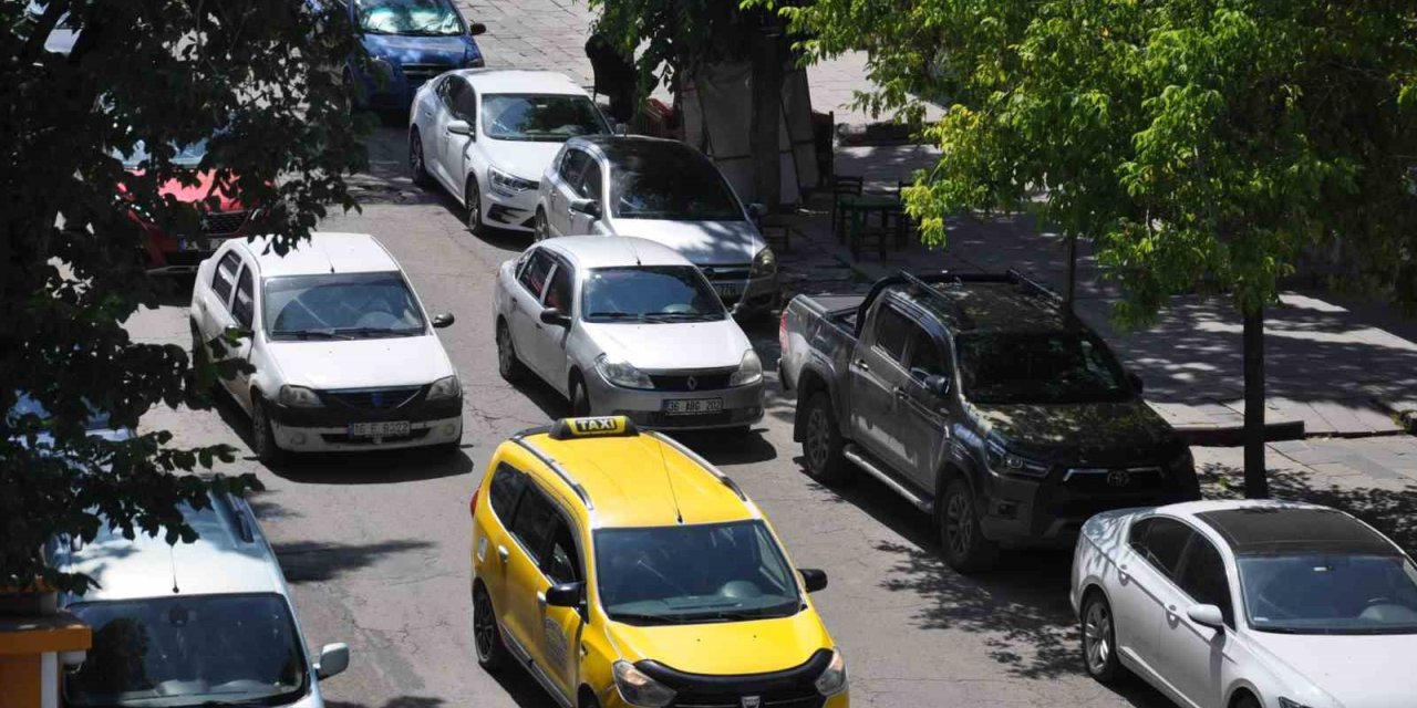 Kars, bölgenin araç lideri oldu! Trafiğe kayıtlı araç sayısı 56 bin 199’a yükseldi