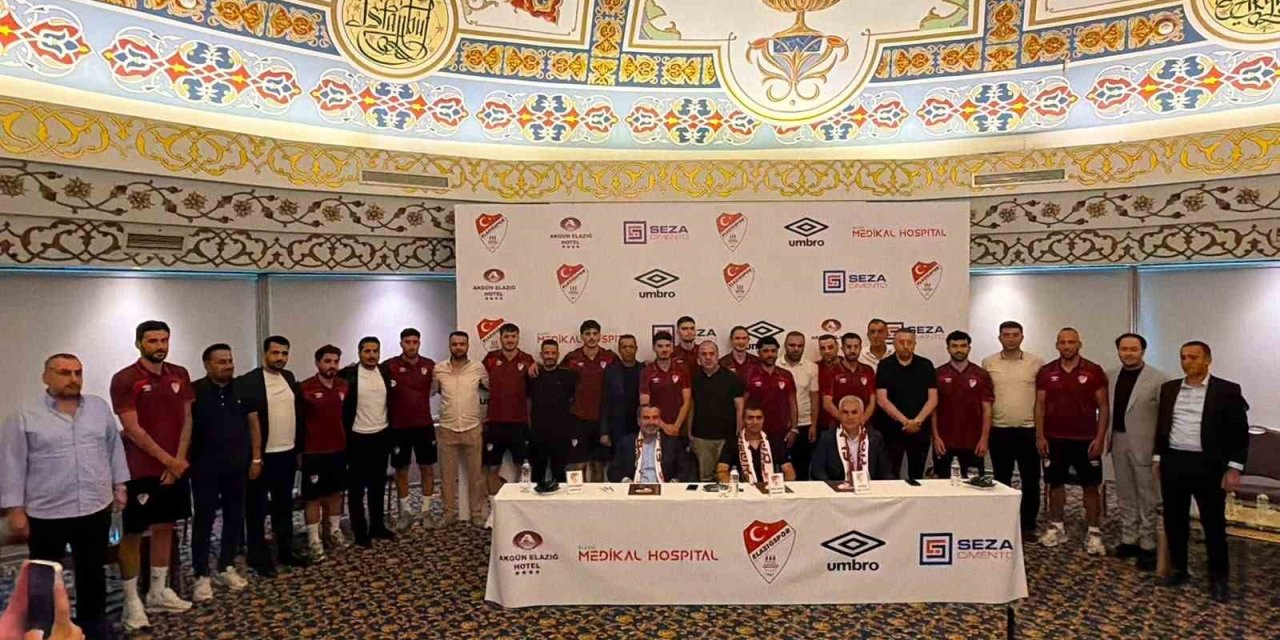 Elazığspor’da imza töreni düzenlendi