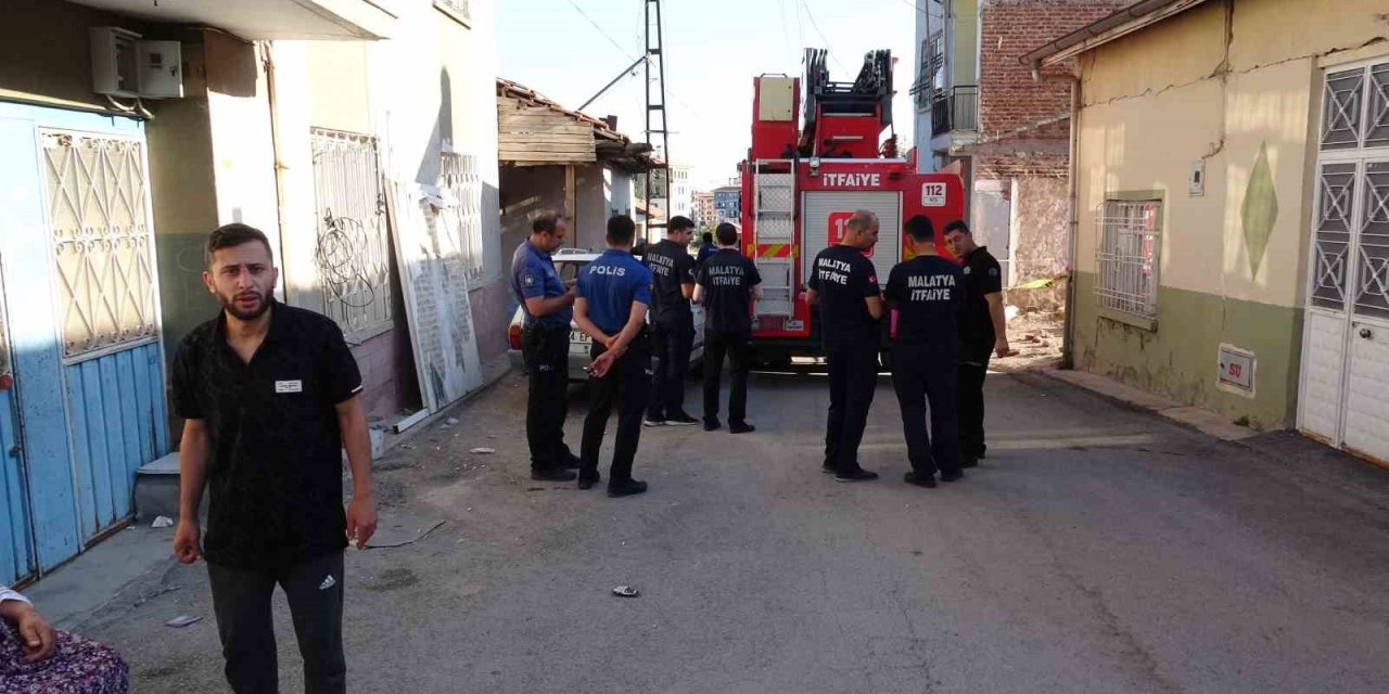 Malatya’da 5 büyüklüğündeki deprem paniğe neden oldu