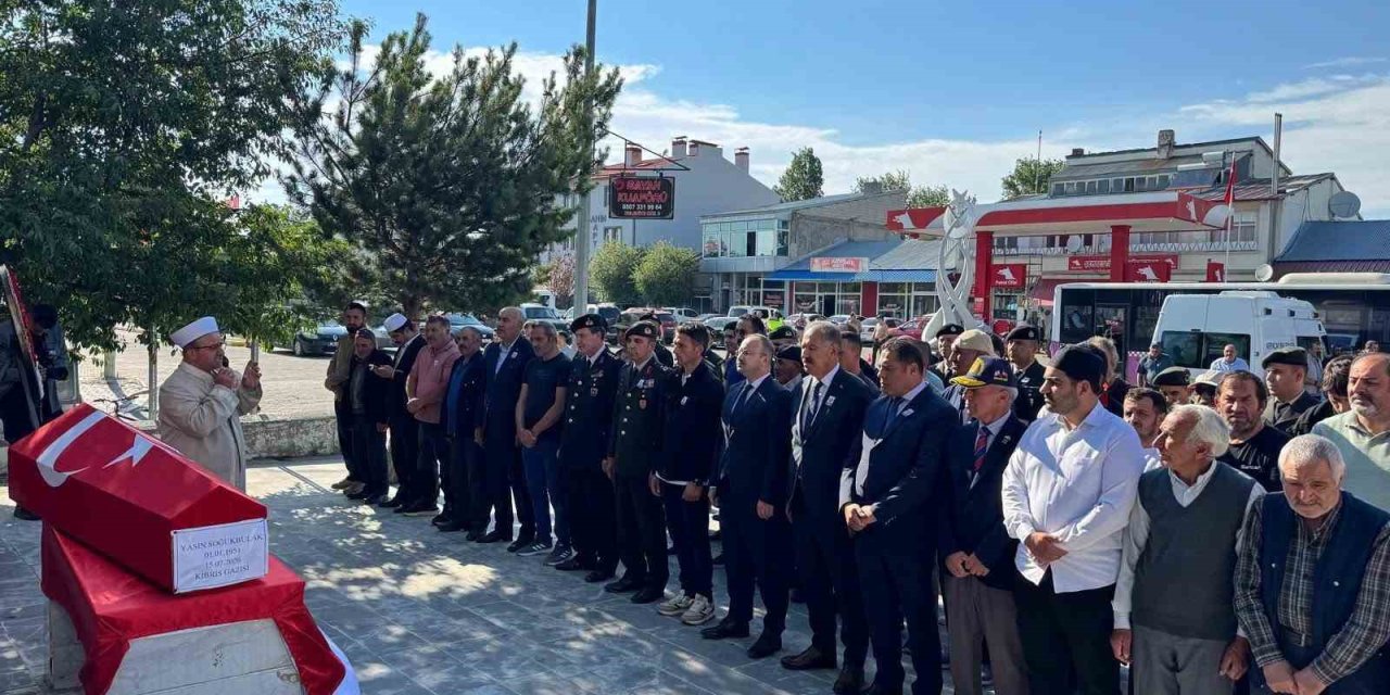 Kıbrıs Gazisi Yasin Soğukbulak Arpaçay’da askeri törenle son yolculuğuna uğurlandı