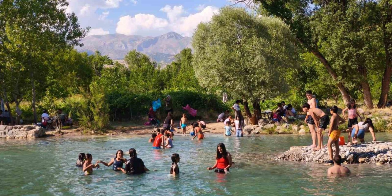 Doğanın içinde ücretsiz tatil: Tağar Çayı ünlü tatil beldelerini aratmıyor