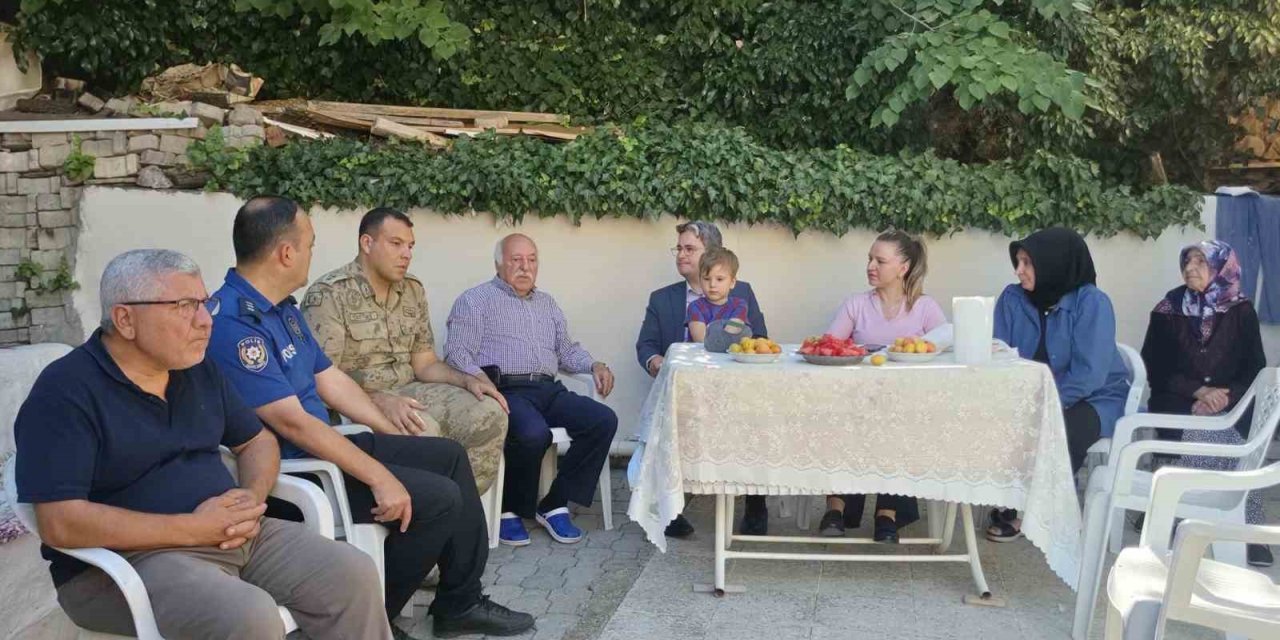 Kıbrıs gazisine minnet ziyareti