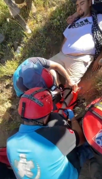 Tunceli’de ayağını burkan genç için ekipler seferber oldu
