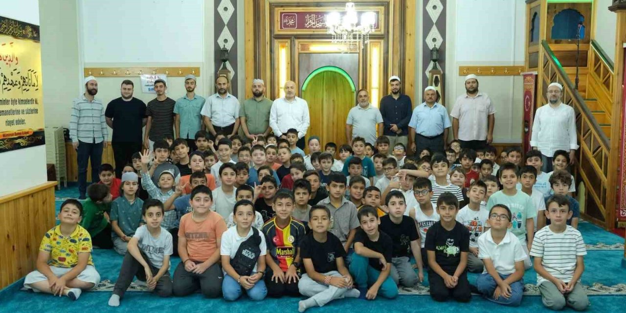 Şemseddin Uçar Camii’nde hafızlık adayları yetişiyor