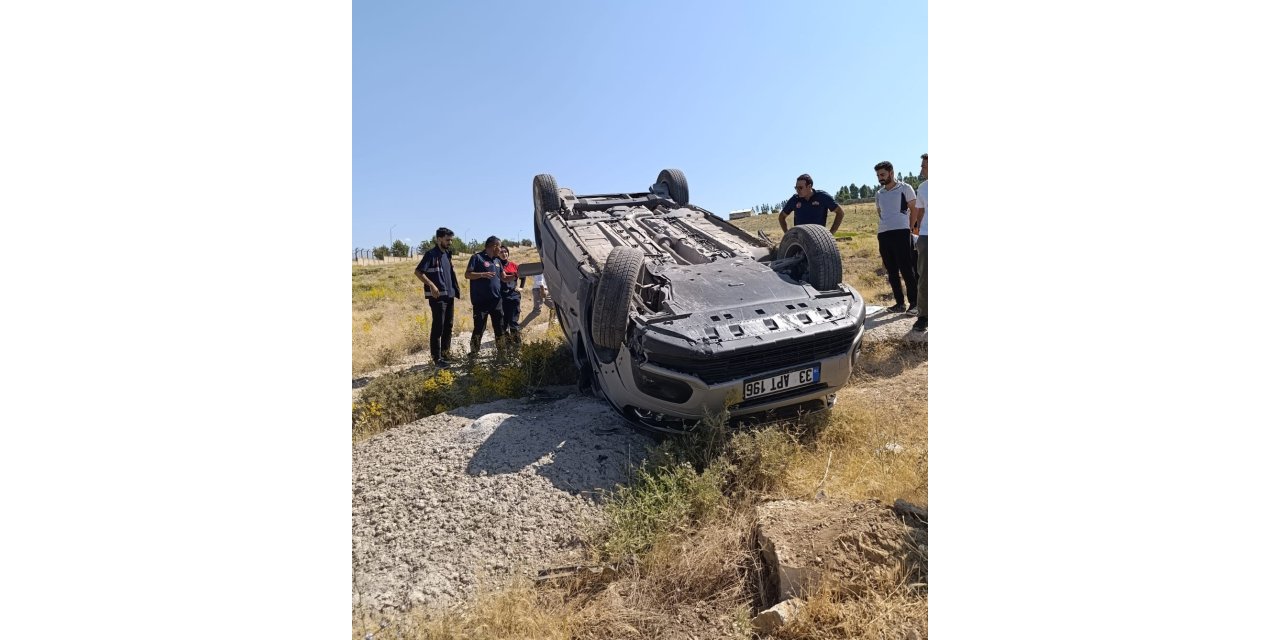 Kamyonet takla attı: 4 yaralı