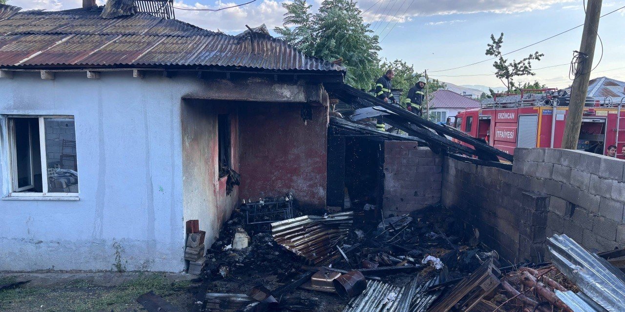 Erzincan’da ev yangını