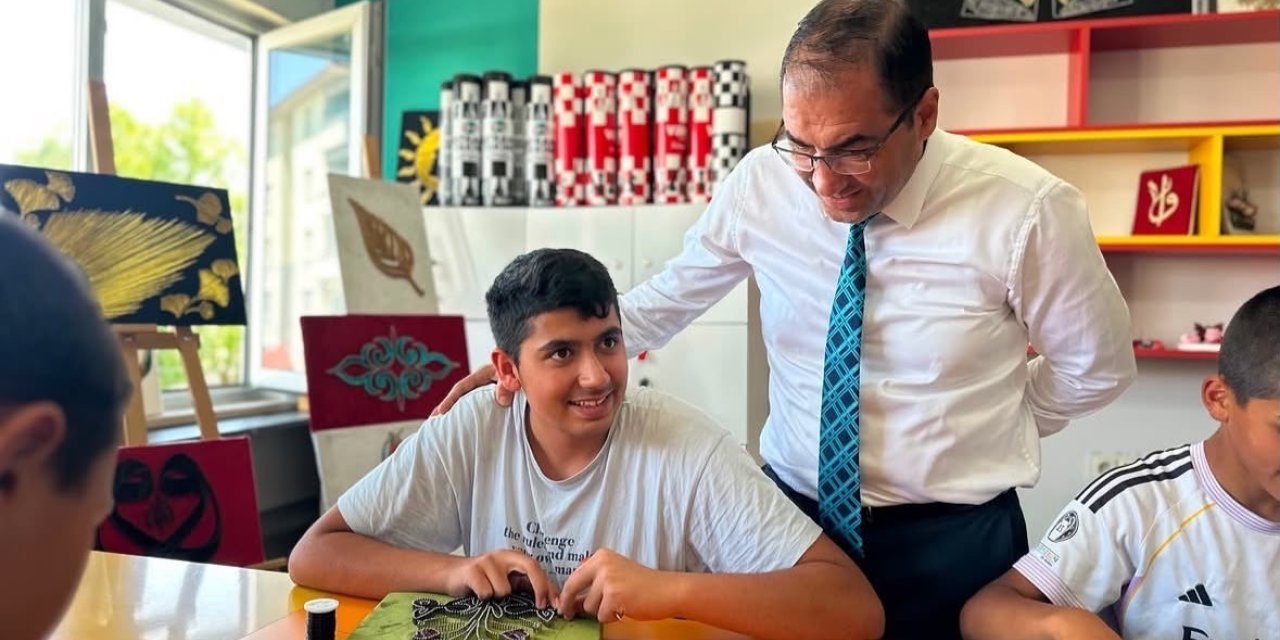 Eleşkirt Gençlik Merkezi’nde yaz kulübü coşkusu