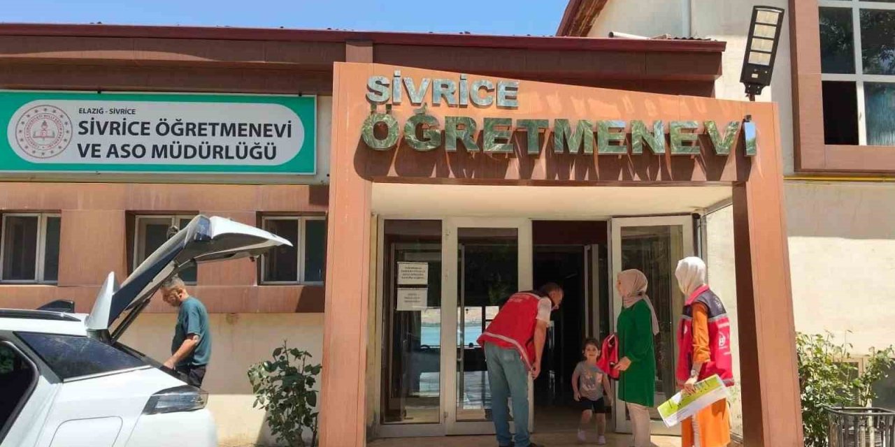 Elazığ’da Mobil Sosyal Hizmet Aracı vatandaşlarla buluşmaya devam ediyor