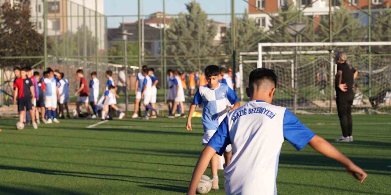 Elazığ’da yaz spor kurslarına yoğun ilgi
