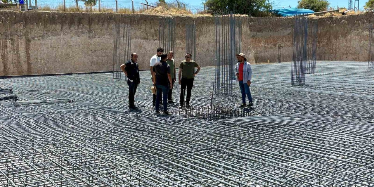 Başkan Ulutaş, Akçadağ’daki kamu yatırımlarını yerinde inceledi