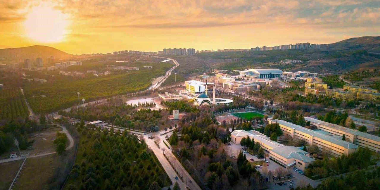 Rektör Göktaş öğrencileri Fırat Üniversitesi’ne davet etti