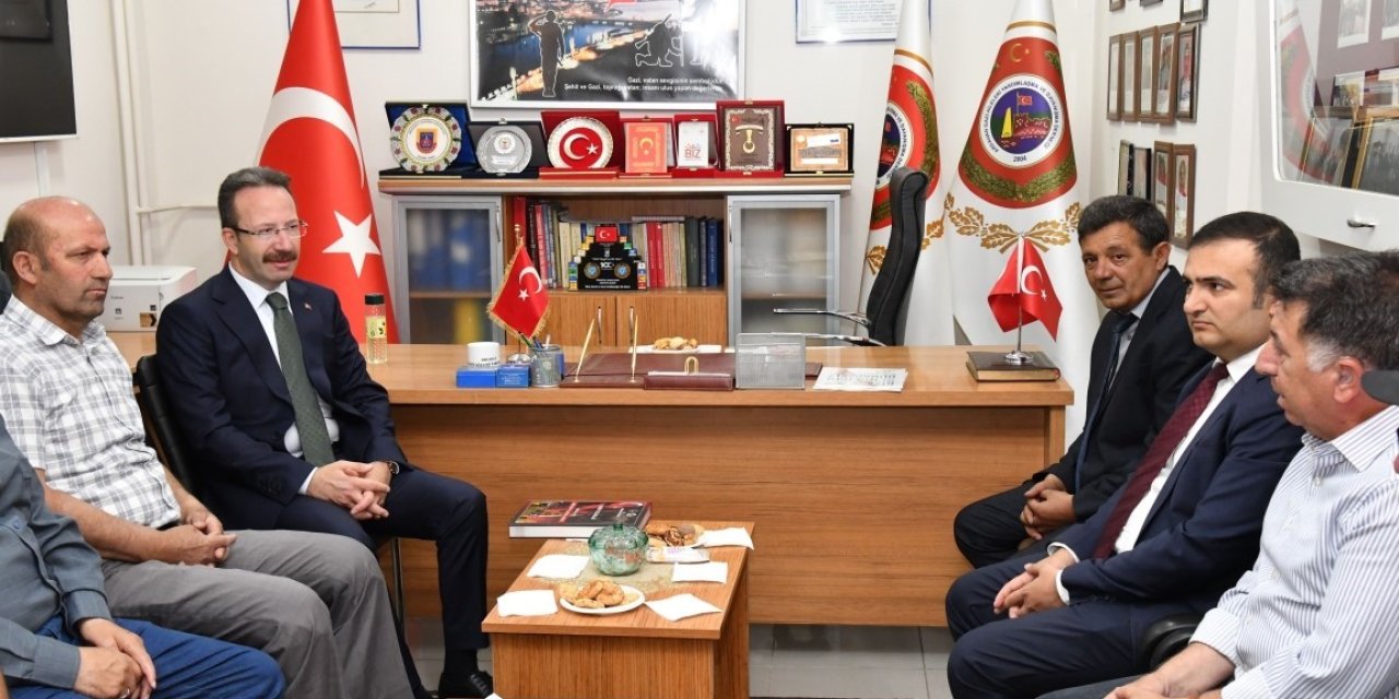 Vali Yamlı, şehit ve gazi aileleri derneğini ziyaret etti
